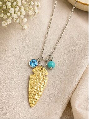 NATURAL STONE Gold Southwest Pendant Necklace | Reconstituted Turquoise Hammered